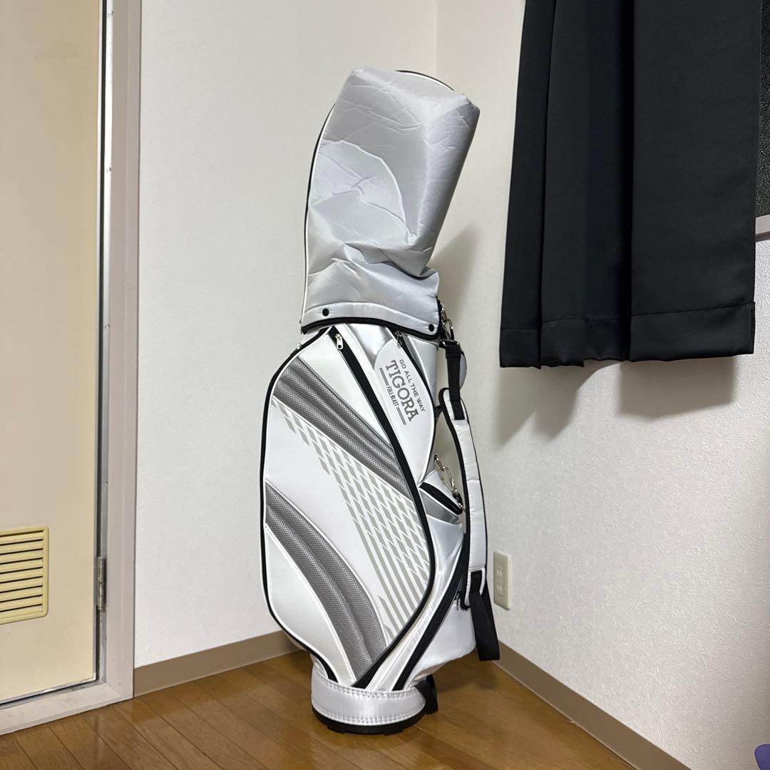 ホワイト ゴルフバッグ アイアンセット付き