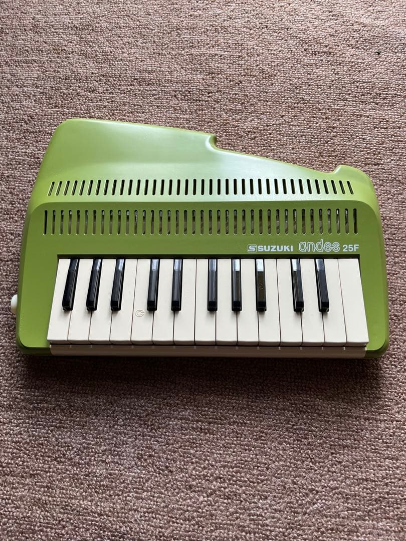 SUZUKI アンデス25F 緑色 鍵盤楽器