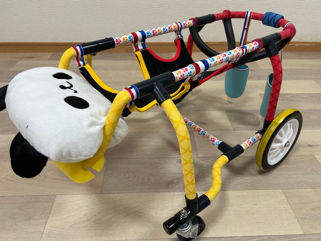 犬用車椅子、柴犬用4輪車、犬の車椅子