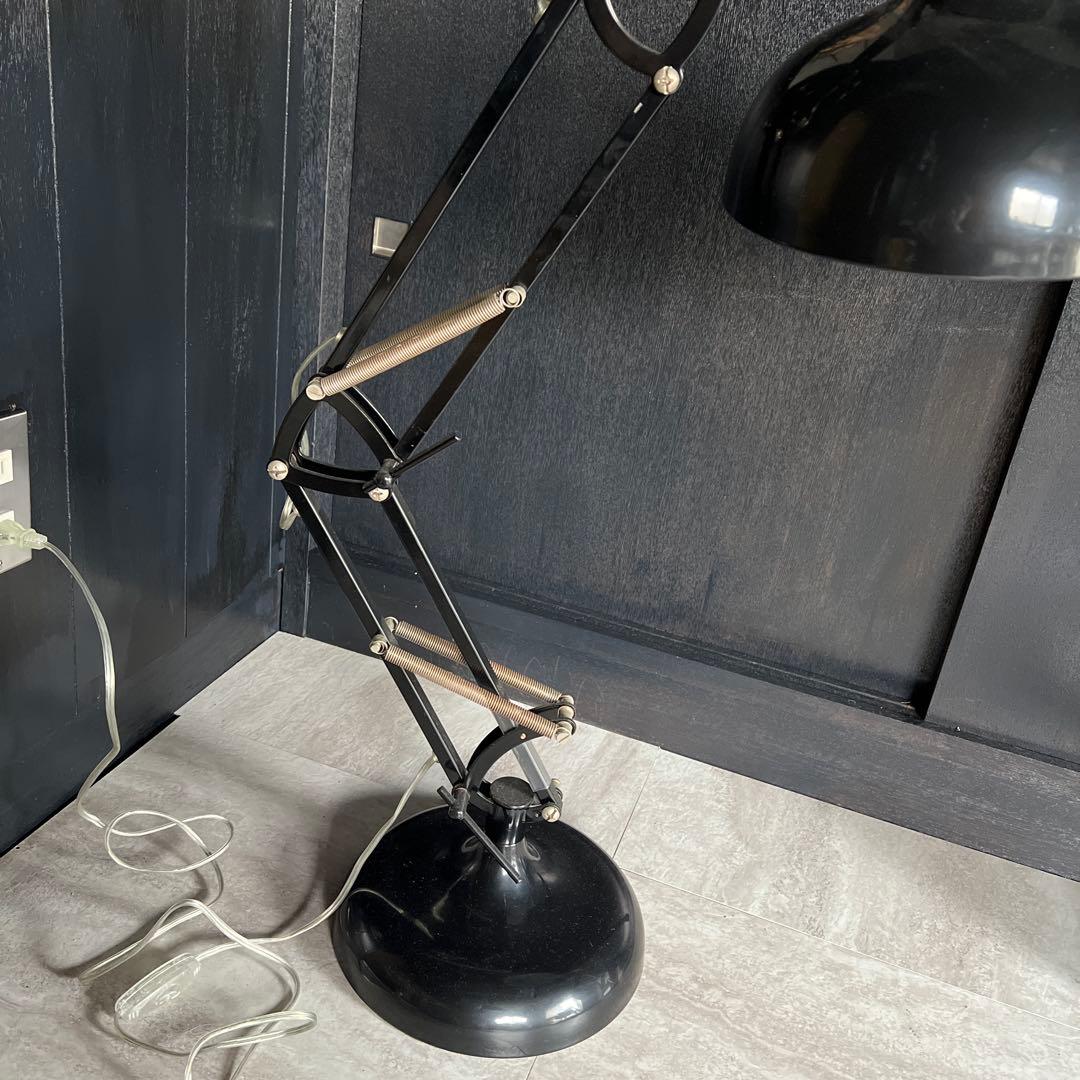 アーム式黒金属ランプ LED電球付き　ライト　スタンドライト　ヴィンテージ