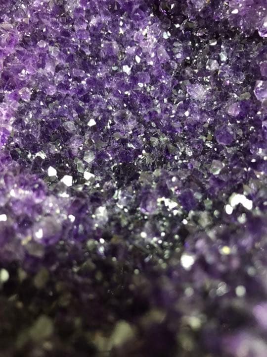 ウルグアイ産アメジスト(台座付き)