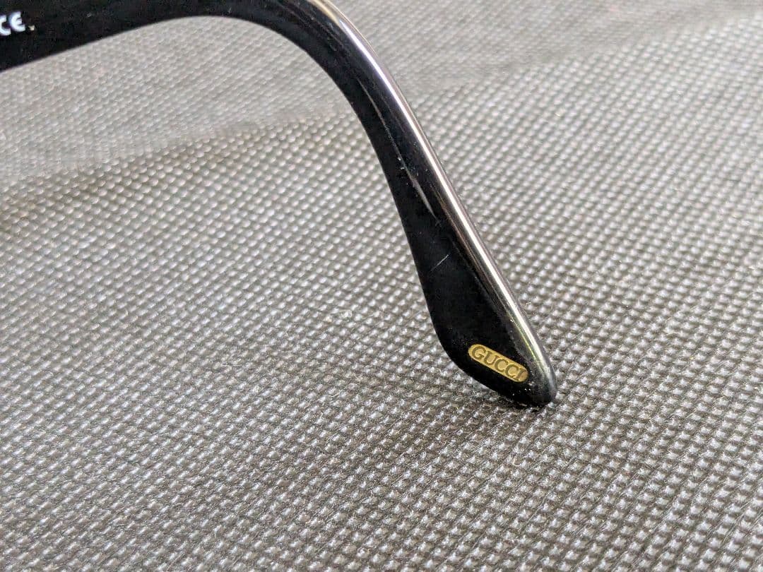 マ*ズ様 GUCCI サングラス 黒 メガネ ケース付 ヴィンテージ