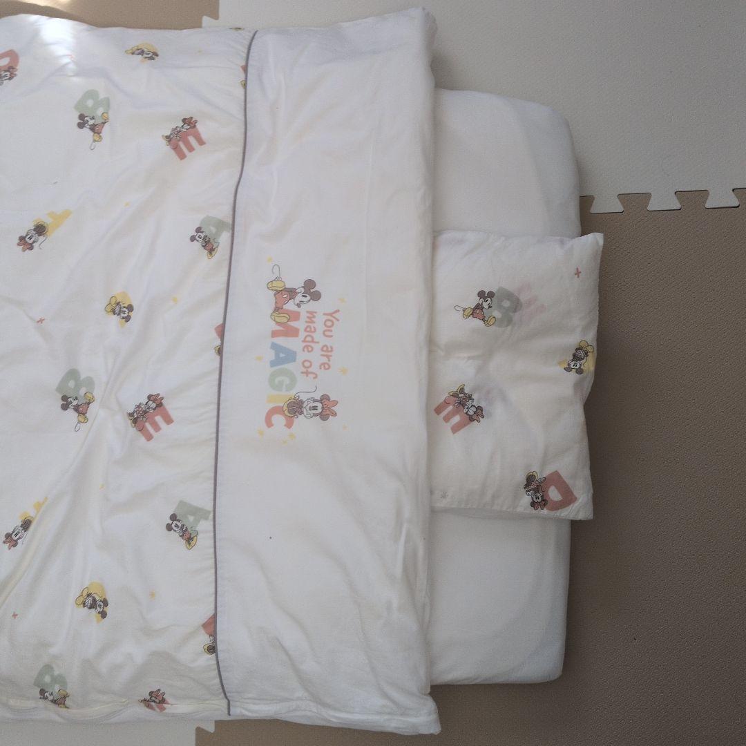 アップリカ　ベビーベッド　マットと布団セット付！！