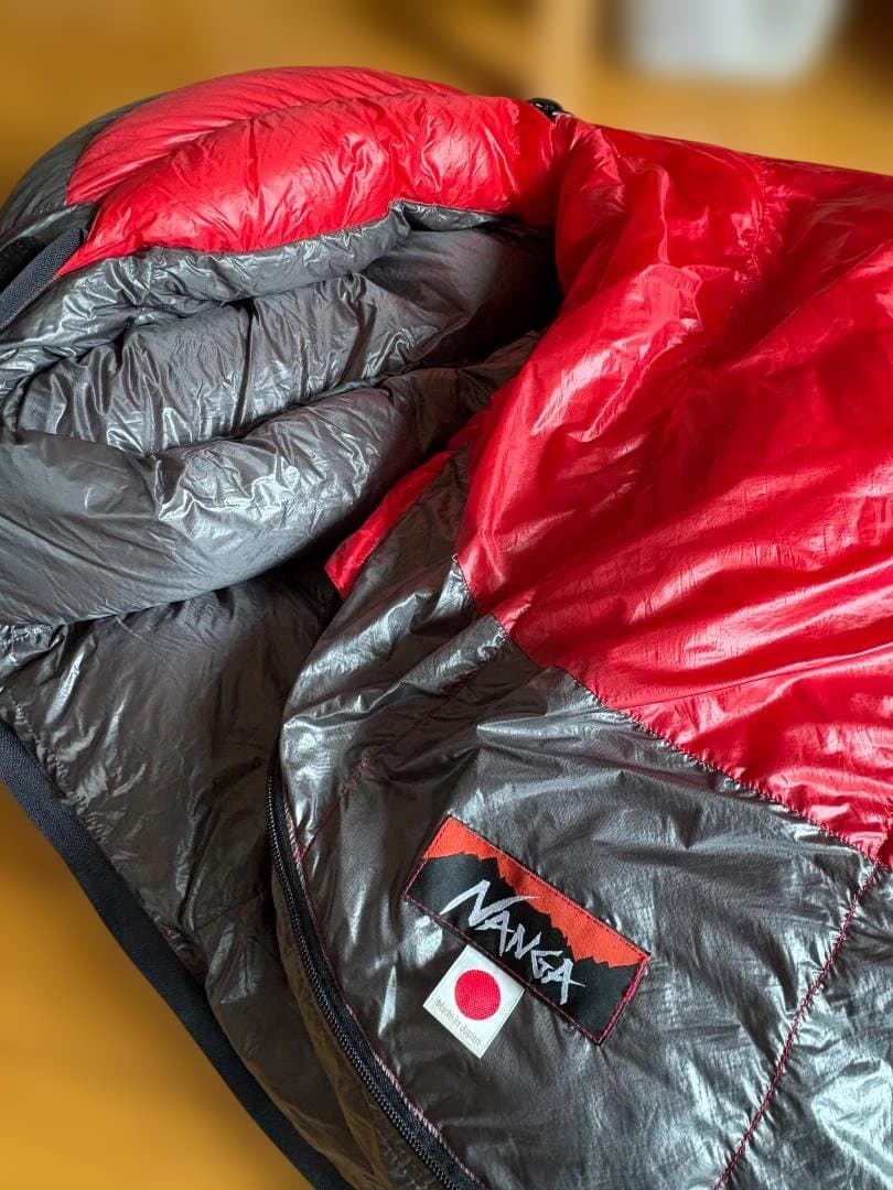 ナンガ ウルトラドライダウンバッグ1000DX UDD BAG レギュラー 赤