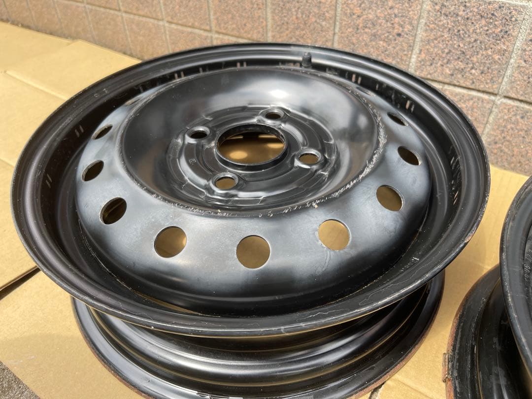 スチールホイール