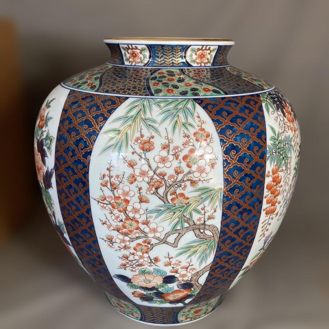 【弥左衛門】古伊万里の伝統　日本の名窯　弥左衛門作　染錦六方割花文　大花瓶