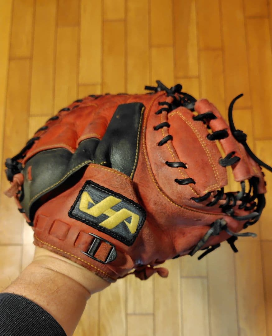 週末限定！！ハタケヤマ　キャッチャーミット　TH-YS2 軟式野球グローブ 赤黒