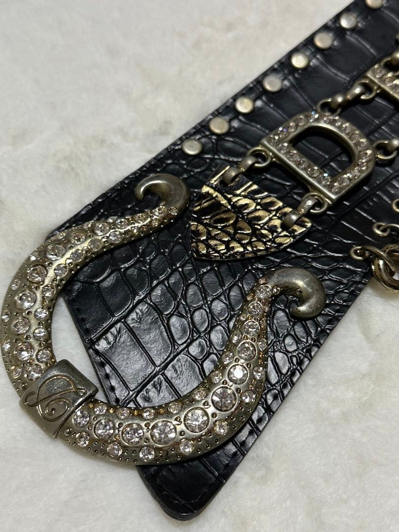 d.i.a. ファー付き ベルト　チェーン　ゴールド