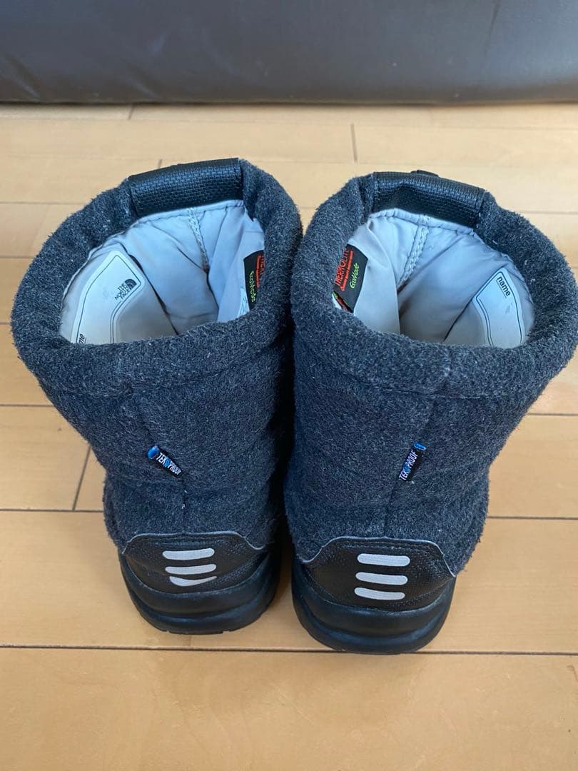 The North Face 子ども用ウィンターブーツ ダークグレー
