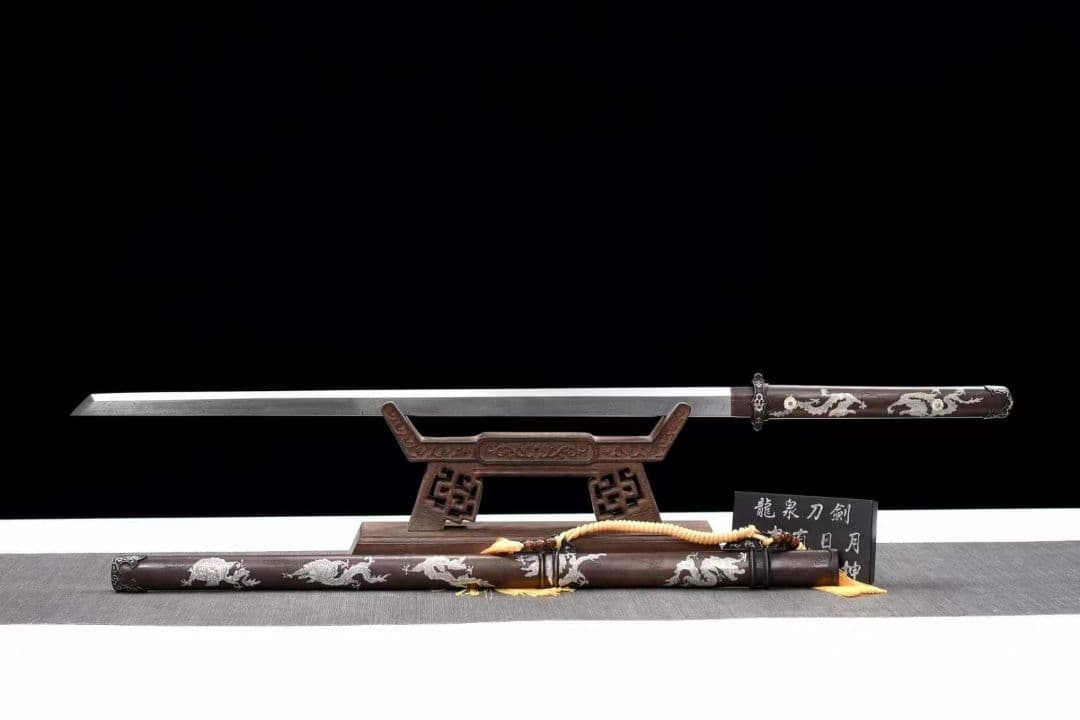 （ねじれ紋様）魔龍唐刀（銅鞘） 古兵器 武具　刀装具　日本刀　模造刀 居合刀