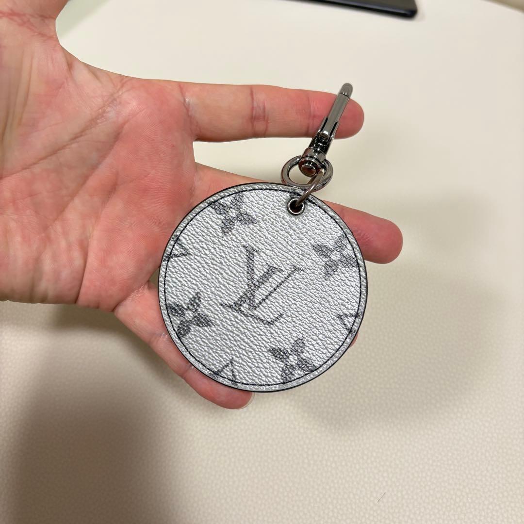 美品　LV キーホルダー　本革　LOUISVUITTON