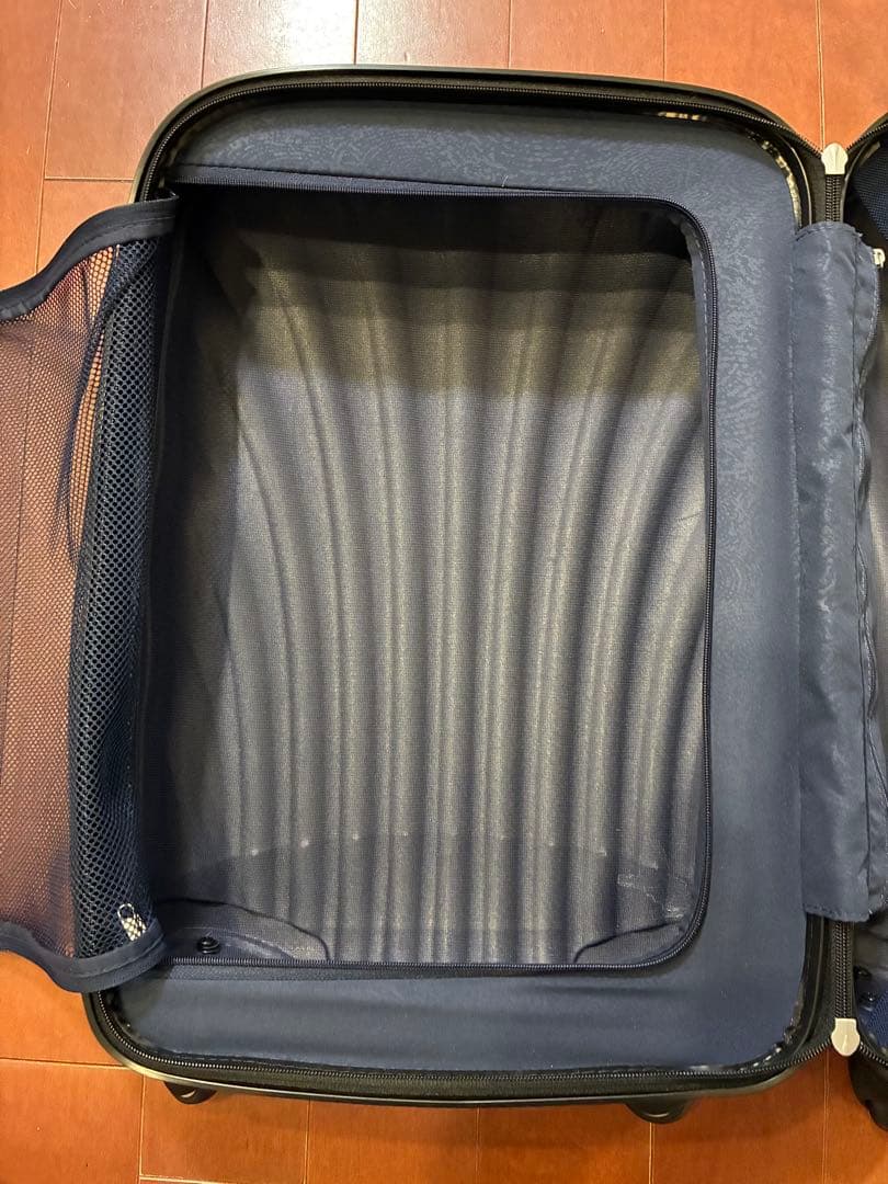 サムソナイト コスモライト 36L 黒 機内持込可