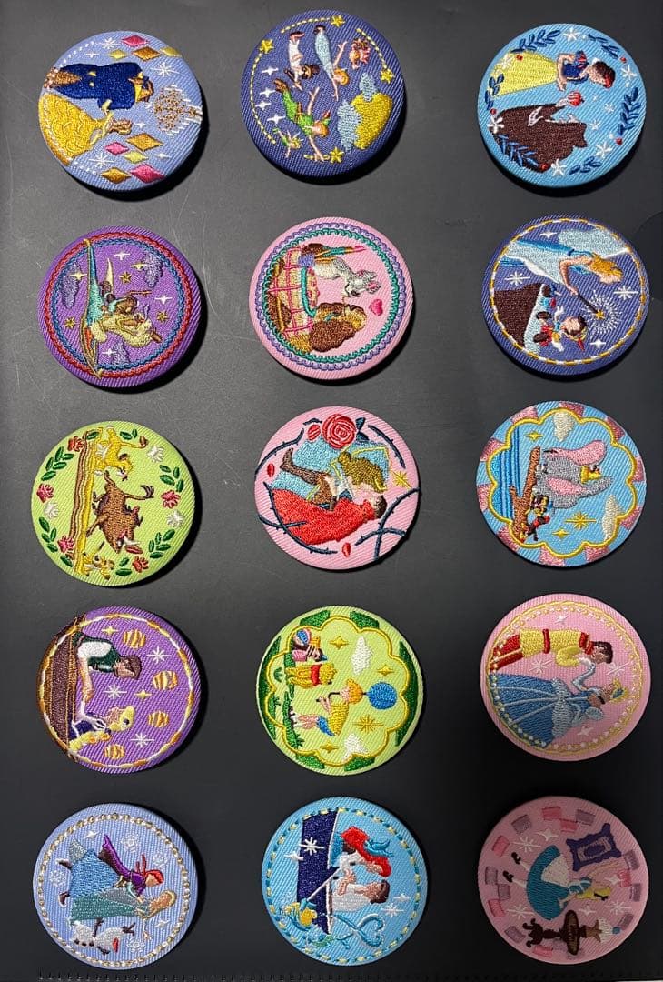 Disney ディズニー 刺繍 缶バッジ 第一弾&第二弾コンプリート全30種類