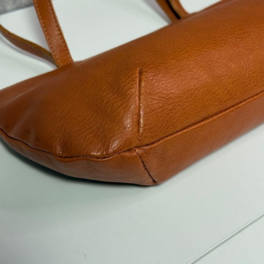 【良品】イルビゾンテ レザー ハンドバッグ ロゴ刻印 キャメル イタリア製