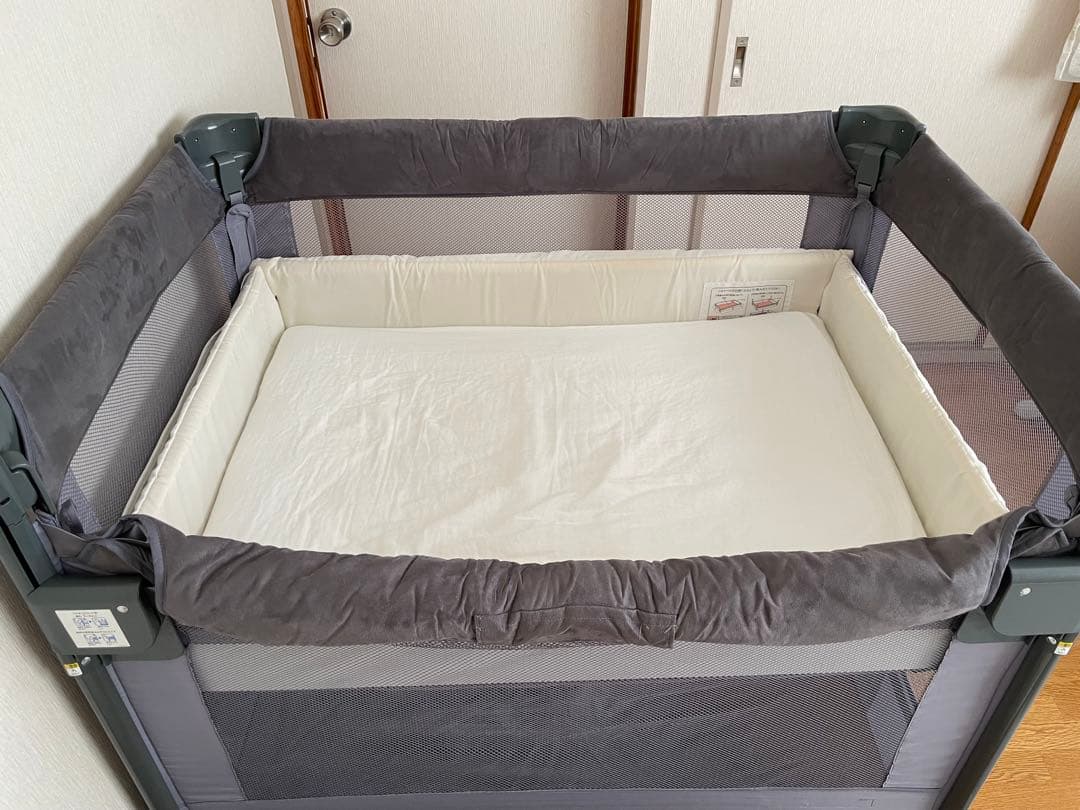 【美品】Apricaココネル エアー ベビーベッドグレー