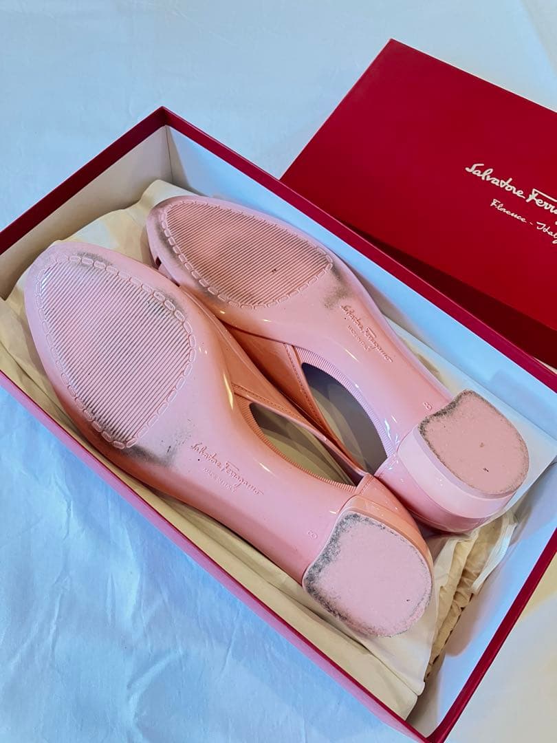 サルヴァトーレフェラガモ ♡レインシューズ♡ピンク♡38ヴァラ