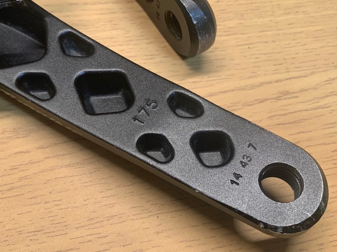 レースフェース　タービンクランク　175mm　中古