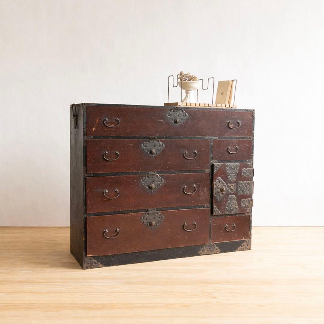 和箪笥　収納棚　4段　漆塗り　骨董　古道具　古家具　和家具　アンティーク