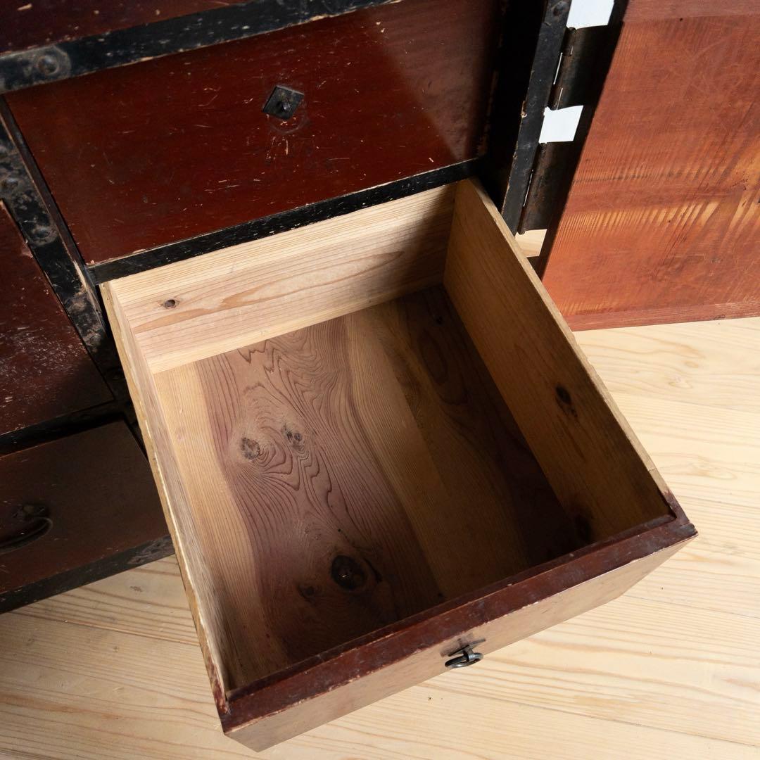 和箪笥　収納棚　4段　漆塗り　骨董　古道具　古家具　和家具　アンティーク