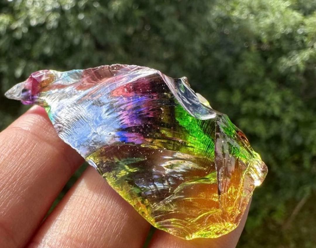 1点物レインボーアンダラクリスタル西ジャワ島マルチカラーヒーリング瞑想覚醒