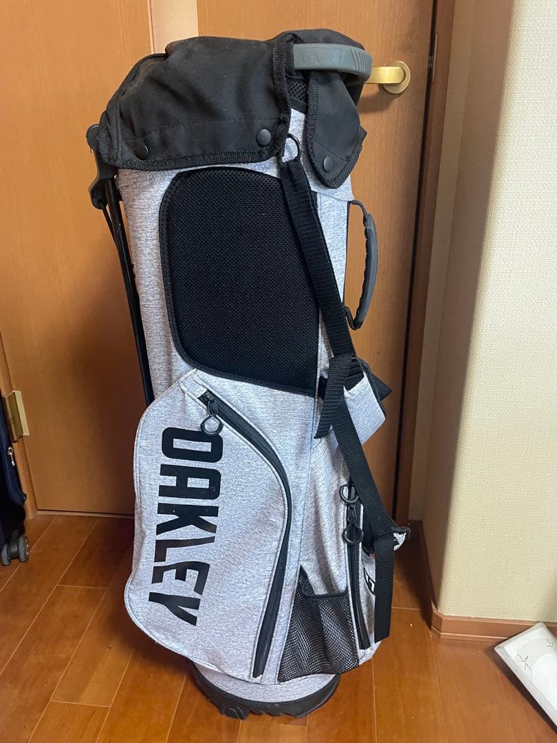 OAKLEY キャディバッグ スタンド付き グレー