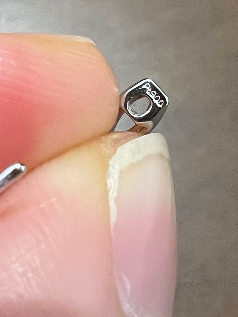 ジュエリーツツミ　プラチナダイヤモンド　ピアス(片側のみ）