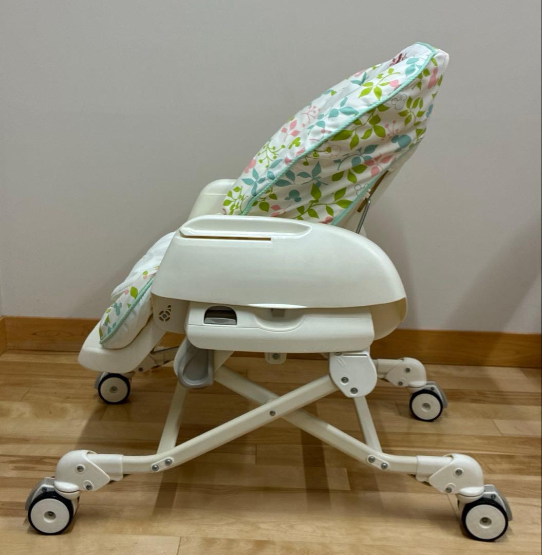 【美品】Combi ネムリラ ハイローチェア・お食事等の汚れ軽減シート付