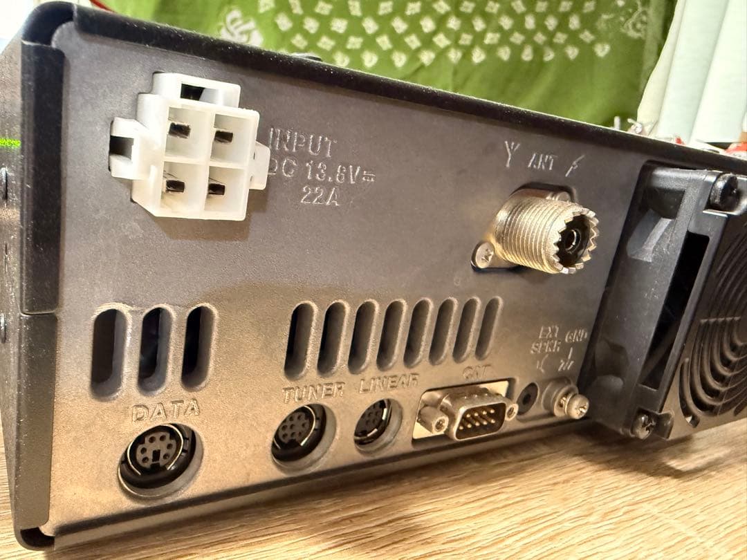 トランシーバー FT-450DM