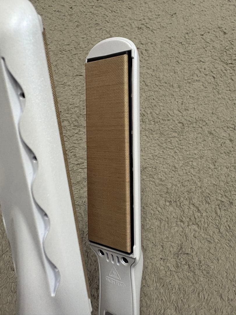 KINUJO　LM-125　 ストレートヘアアイロン「絹女～KINUJO～」