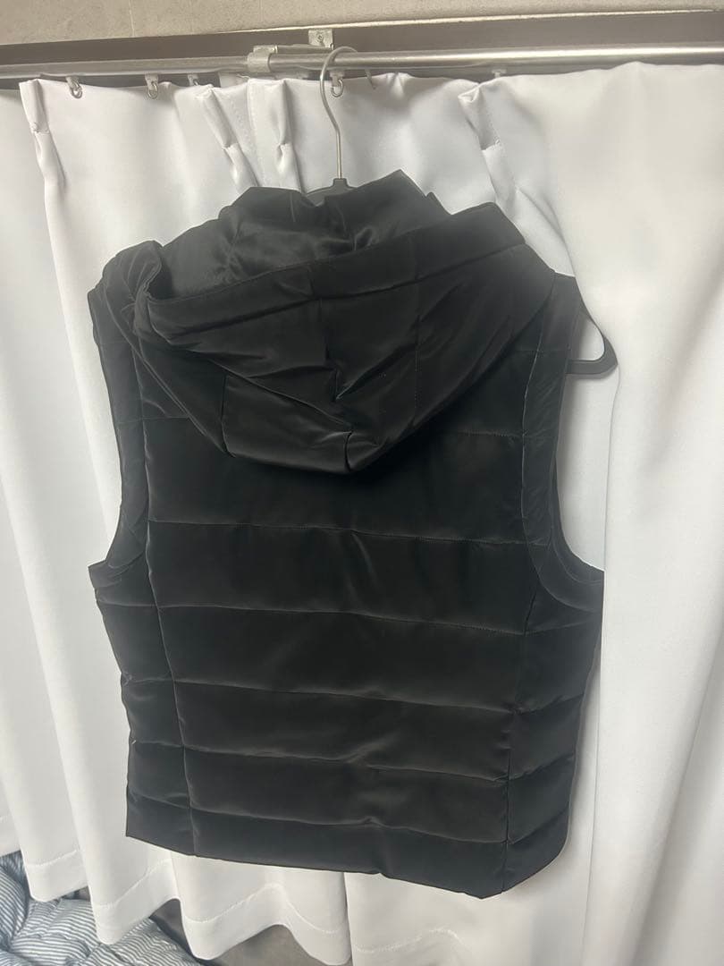 RTFG フード付き ブラックダウンベスト