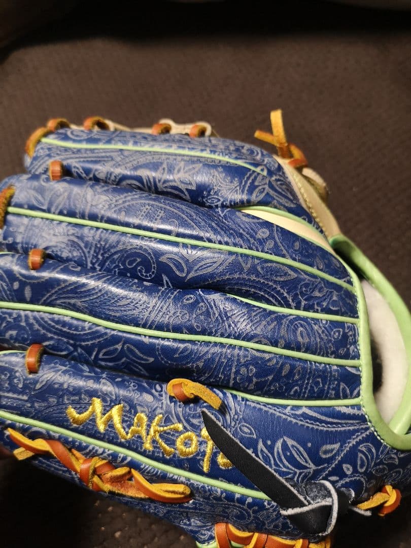 【プロフィール必読】誠 ペイズリー柄 軟式グローブ